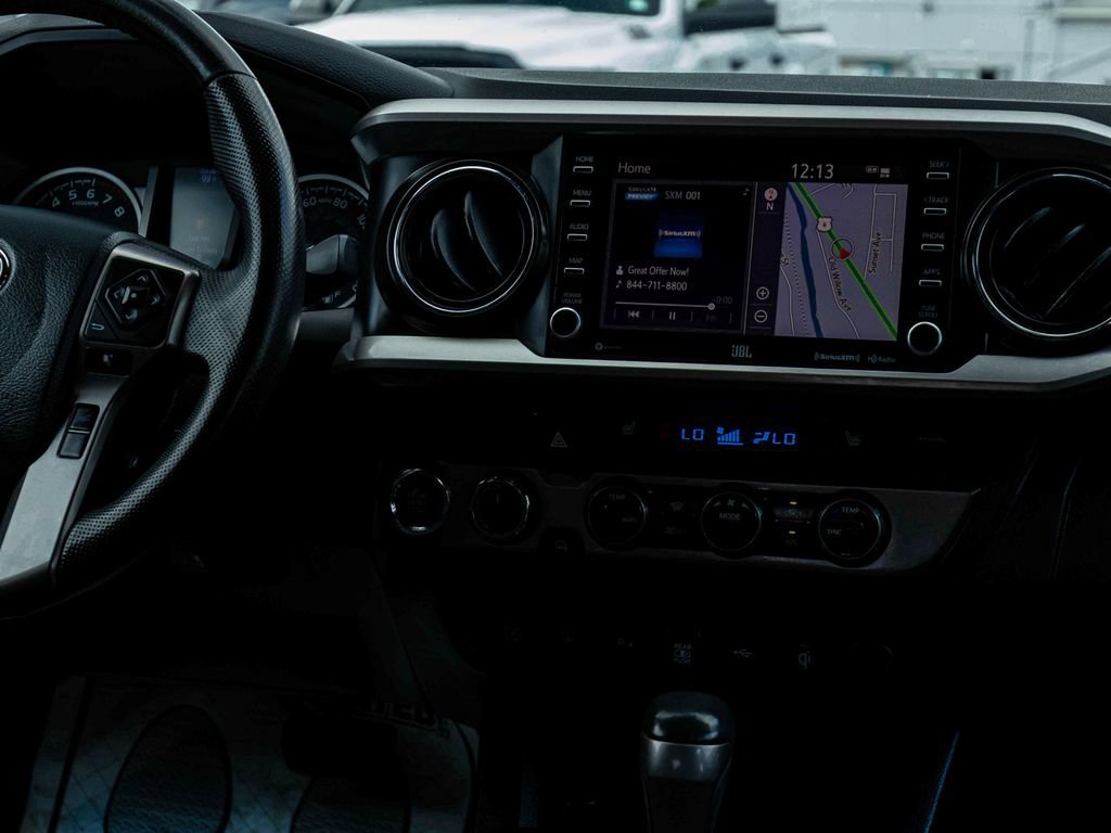 Used 2020 Toyota Tacoma Limited AWD/4WD image 22