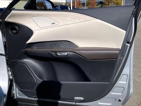 Certified 2025 Lexus RX 450h Luxury w/ Convenience Package image 39