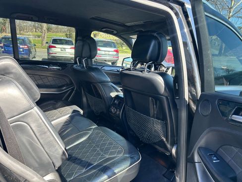Used 2013 Mercedes-Benz GL 550 4MATIC image 32