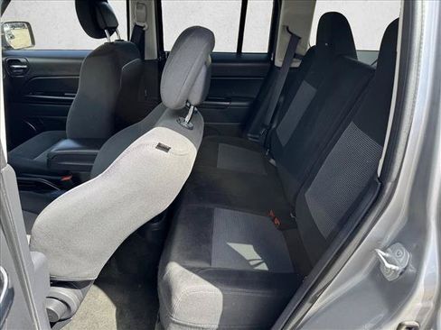 Used 2016 Jeep Patriot Sport w/ Power Value Group FWD image 16