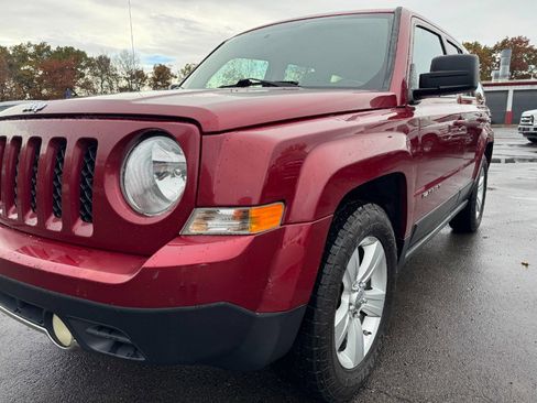 Used 2012 Jeep Patriot Limited w/ Sun/Sound Group image 9