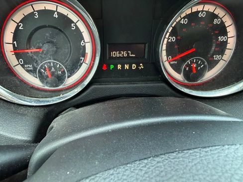 Used 2017 Dodge Grand Caravan SE FWD image 18