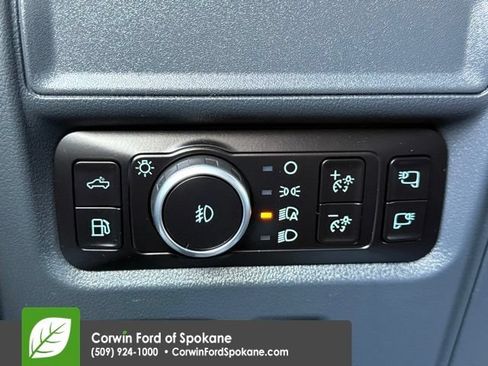 Certified 2025 Ford F150 Platinum AWD/4WD image 29