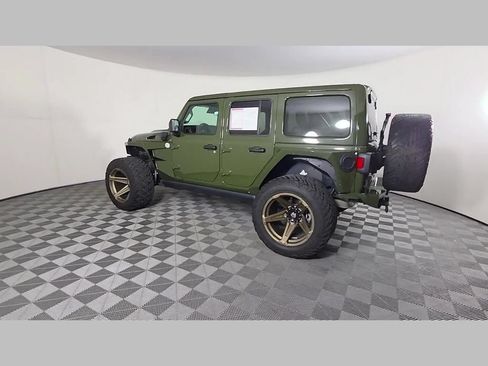 Used 2024 Jeep Wrangler Unlimited AWD/4WD image 44