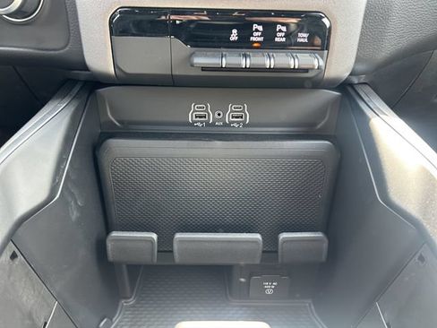 New 2026 RAM 1500 Big Horn w/ Night Edition AWD/4WD image 15