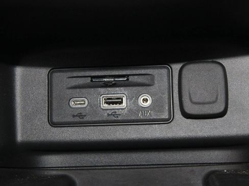 Used 2019 Chevrolet Equinox Premier image 29