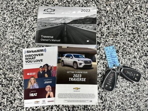 Used 2023 Chevrolet Traverse LT w/ LPO, Floor Liner Package AWD/4WD image 20