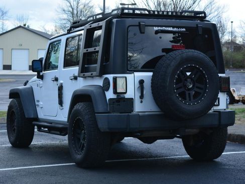 Used 2013 Jeep Wrangler Unlimited Sport image 7