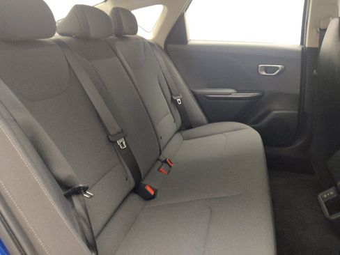 Used 2025 Kia K4 FWD image 19