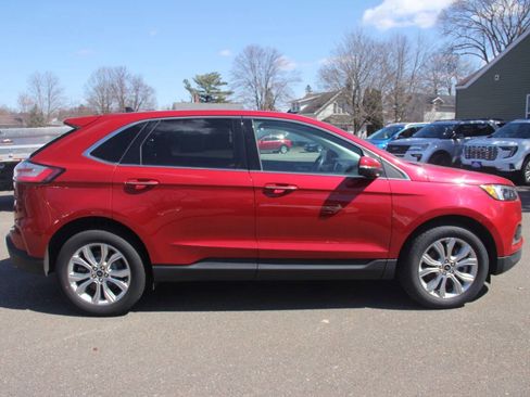 Certified 2024 Ford Edge Titanium AWD/4WD image 3