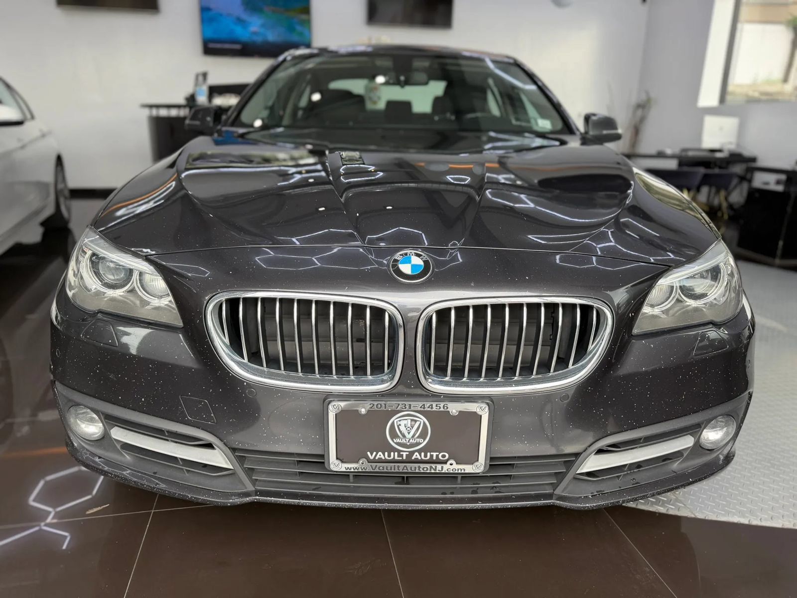 Used 2016 BMW 528i xDrive Sedan AWD/4WD image 1