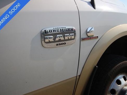 Used 2017 RAM 3500 Laramie Longhorn AWD/4WD image 4