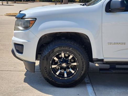 Used 2017 Chevrolet Colorado W/T w/ WT Convenience Package RWD image 8
