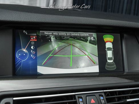 Used 2013 BMW M5 RWD image 16