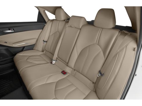 Used 2019 Toyota Avalon XLE w/ Moonroof Package FWD image 8