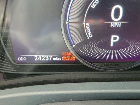 Used 2023 Lexus UX 250h FWD image 25