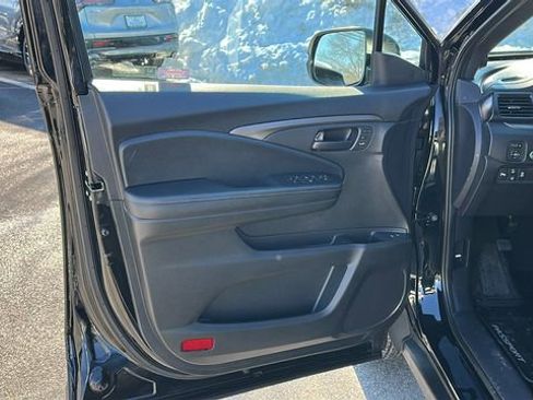 Used 2025 Honda Passport EX-L image 8