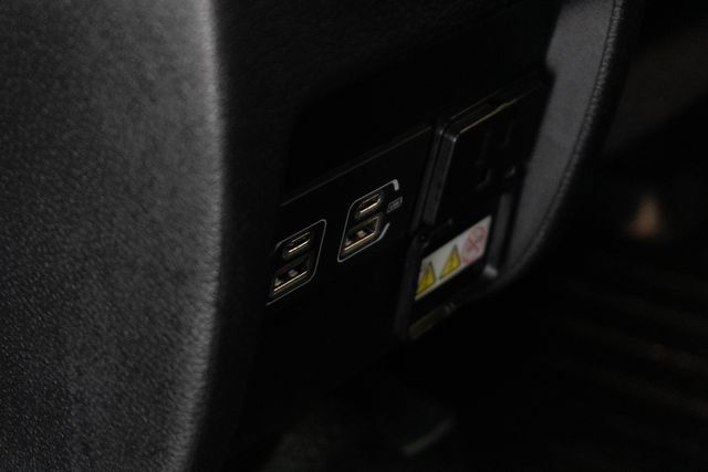 Used 2022 Jeep Cherokee Trailhawk AWD/4WD image 22