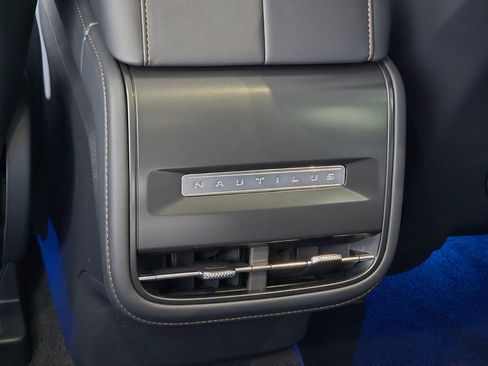 New 2026 Lincoln Nautilus Premier AWD/4WD image 16