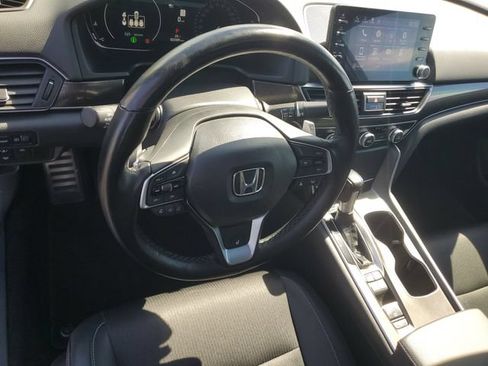 Used 2022 Honda Accord Sport image 17