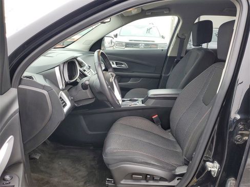 Used 2017 Chevrolet Equinox LT w/ Convenience Package image 10