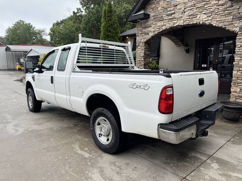Used 2008 Ford F250 FX4 AWD/4WD image 4