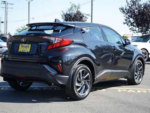 Used 2022 Toyota C-HR Limited image 6