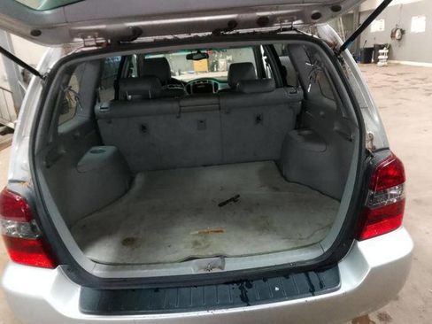 Used 2005 Toyota Highlander Limited AWD/4WD image 26