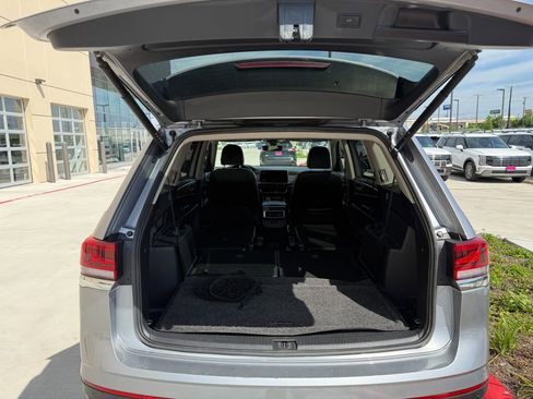 Used 2024 Volkswagen Atlas SE FWD image 43