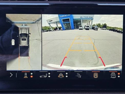 Used 2025 GMC Sierra 3500 Denali AWD/4WD image 31