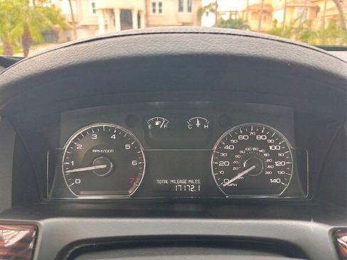 Used 2009 Lincoln MKS FWD image 16