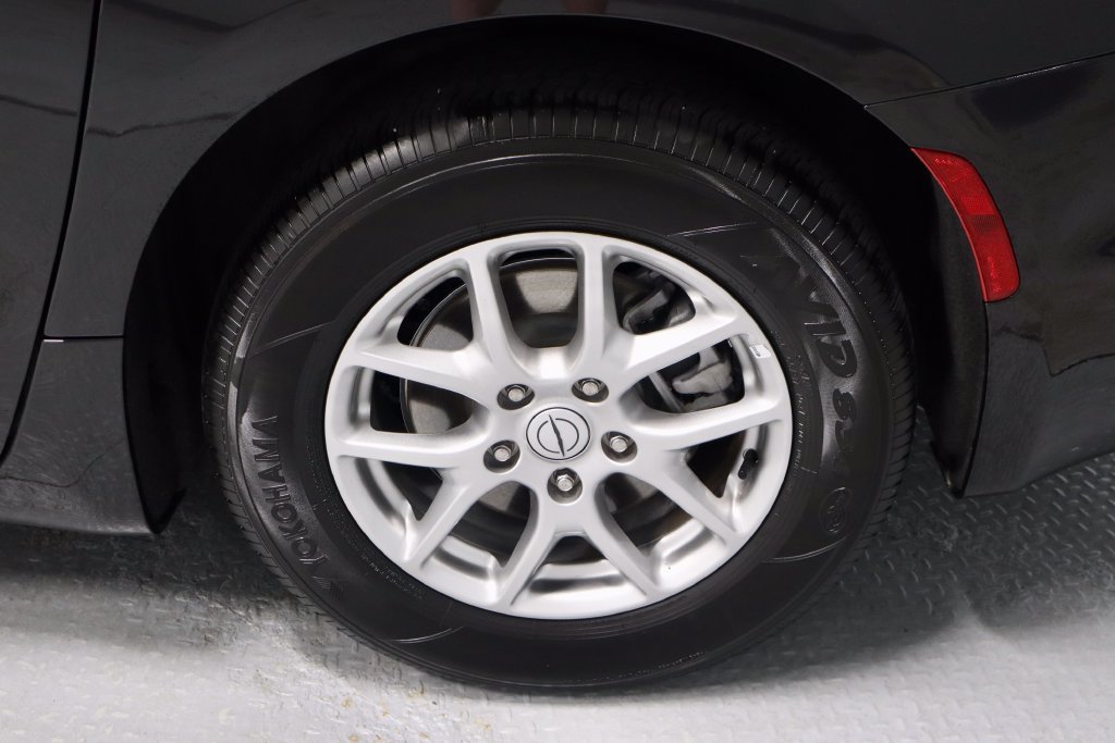 Used 2026 Chrysler Pacifica Select FWD image 19