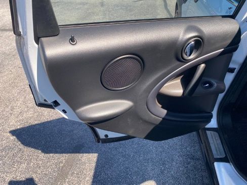 Used 2011 MINI Cooper Countryman S image 11