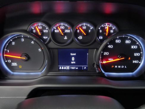 Used 2025 Chevrolet Silverado 3500 W/T AWD/4WD image 23