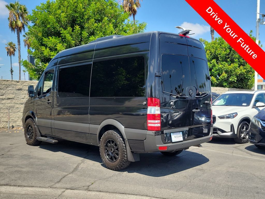 Used 2018 Mercedes-Benz Sprinter 2500 image 2
