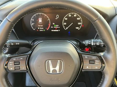 Used 2025 Honda HR-V EX-L image 11