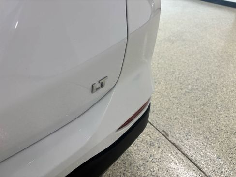 Used 2024 Chevrolet Equinox LT image 14