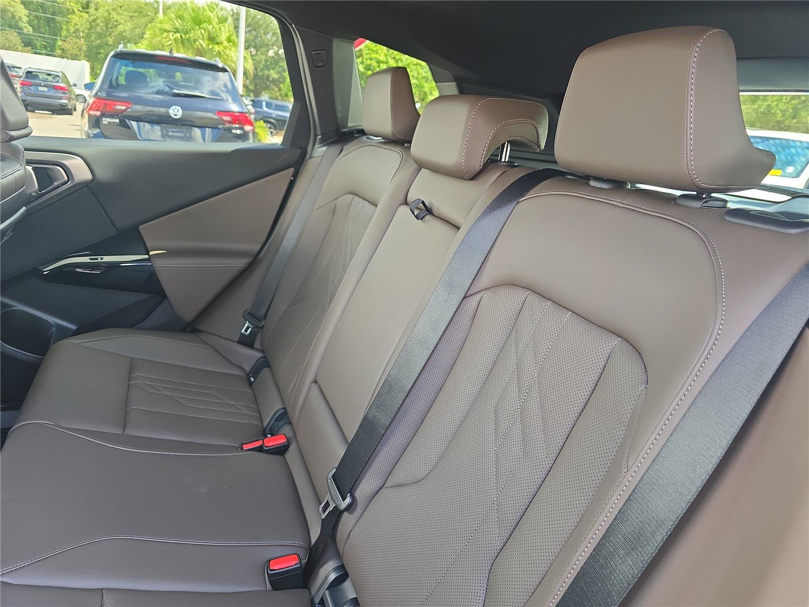 Certified 2026 BMW X3 xDrive30i w/ M Sport Package AWD/4WD image 12