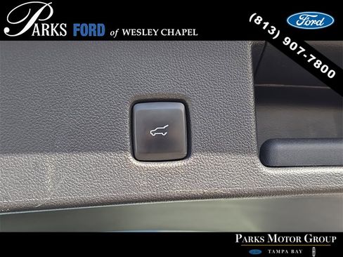 Certified 2021 Ford Escape Titanium image 10