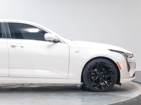 Used 2020 Cadillac CT4 Premium Luxury RWD image 31