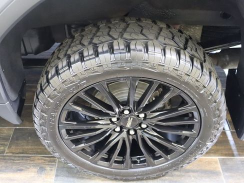 Used 2019 GMC Sierra 1500 AT4 w/ AT4 Premium Package AWD/4WD image 38