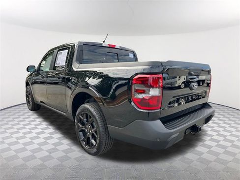 Used 2025 Ford Maverick Lariat w/ Black Appearance Package image 7