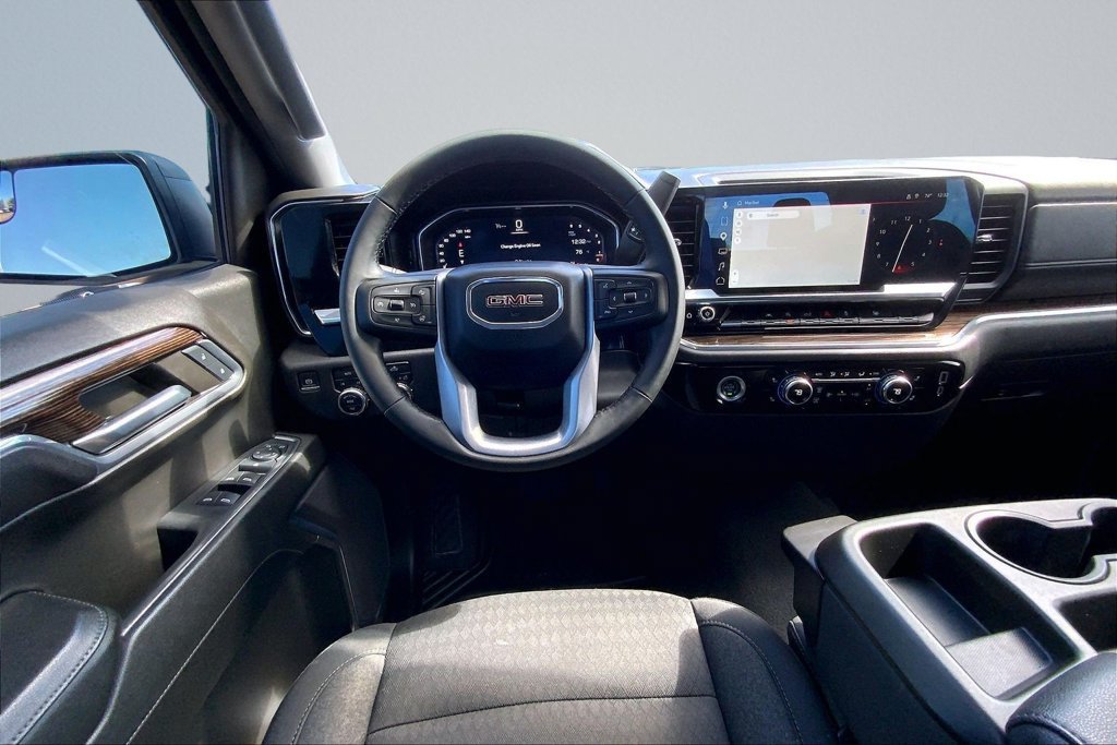 Used 2024 GMC Sierra 1500 Elevation AWD/4WD image 5