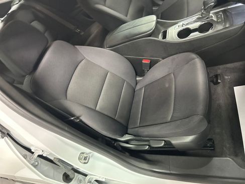 Used 2024 Chevrolet Malibu LT w/ Sport Edition image 25