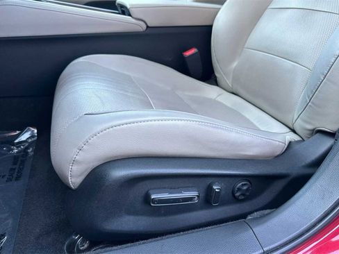 Used 2018 Honda Accord Touring image 13