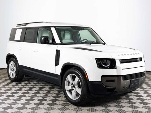 Used 2026 Land Rover Defender 110 S AWD/4WD image 3