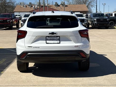 New 2026 Chevrolet Trax RS w/ Sunroof Package image 4
