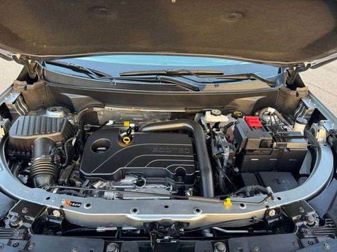 Used 2025 Chevrolet Equinox ACTIV w/ Safety and Technology Package image 24