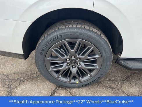 New 2026 Ford Expedition Platinum w/ Stealth Appearance Package image 42