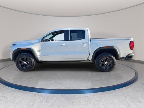 Used 2024 GMC Canyon Elevation w/ Convenience Package image 9